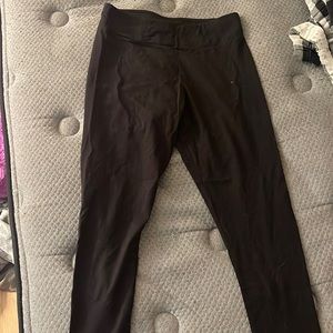 Black leggings